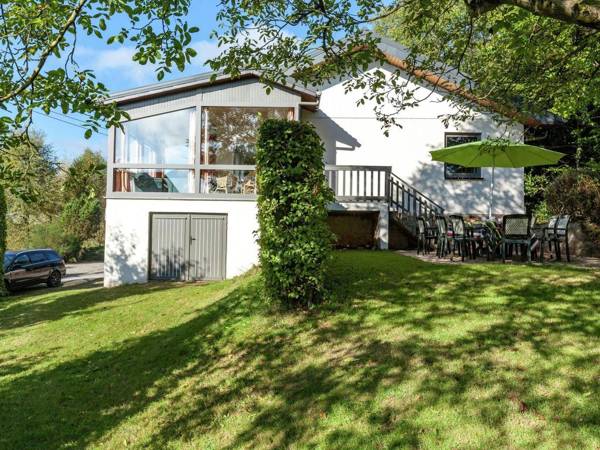 Luxurious Holiday Home in Malmedy with Sauna