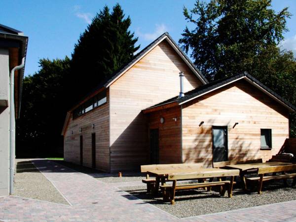 Unique holiday home with pool near park and ski area