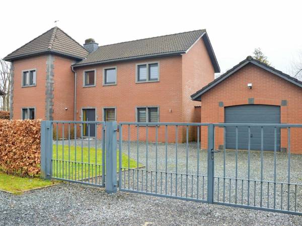 Historic Holiday Home in Malmedy with Garden Terrace BBQ