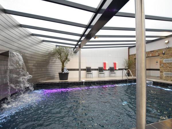 Luxurious villa with indoor heated swimming pool and sauna in the Libin region