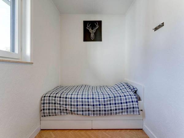 Inviting Holiday Home in Heuvelland with Garden