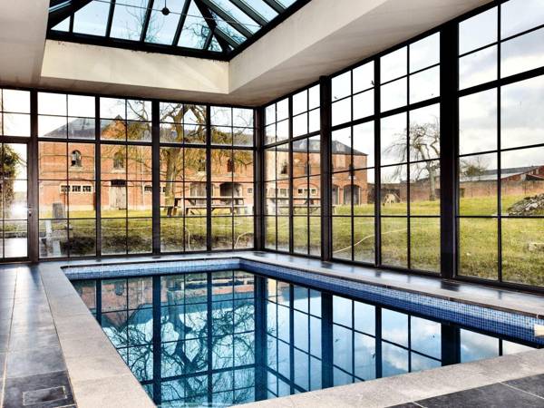 Luxurious Mansion in Houyet with Sauna