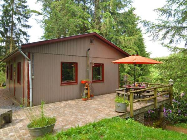 Chalet and gypsy caravan in a green and peaceful environment near Houffalize