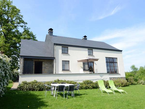 Beautiful modern villa close to Houffalize comfort and relaxation guaranteed!