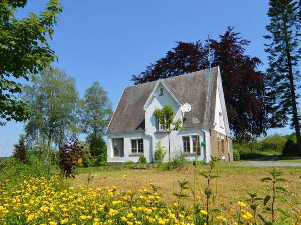 A superb cottage  in the middle of a natural park.