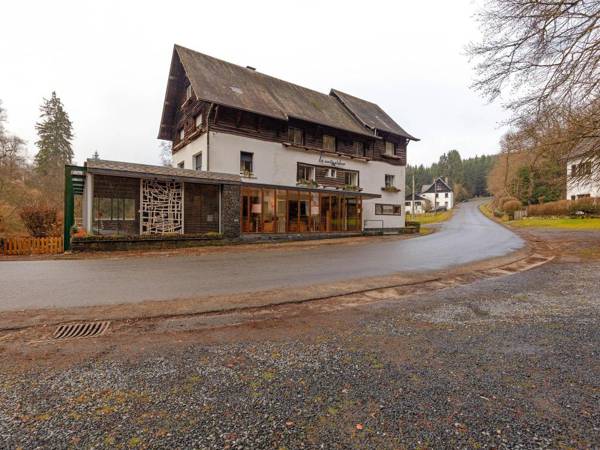 Lavish Holiday Home in Fauvillers with Garden