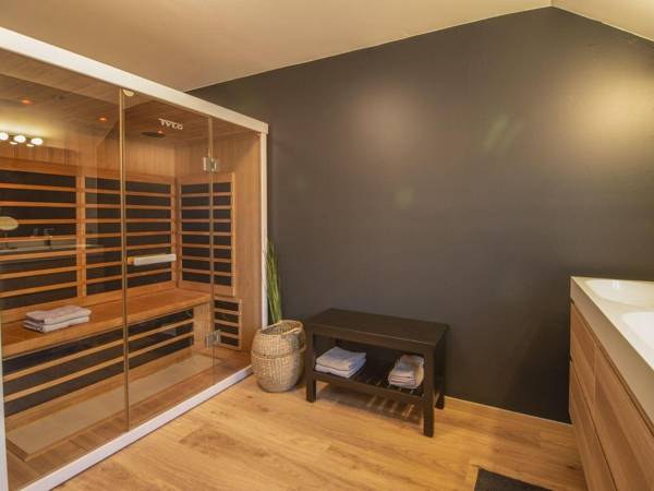 Countryside Holiday Home in Durbuy with Terrace