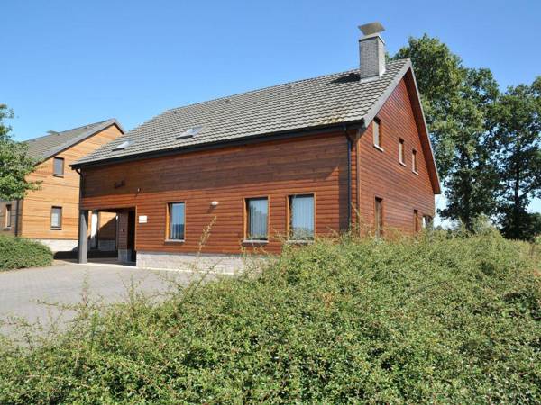 Stunning wooden villa located in Durbuy