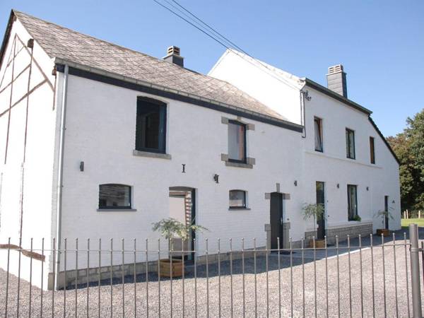 Grand Holiday Home in Durbuy with Garden