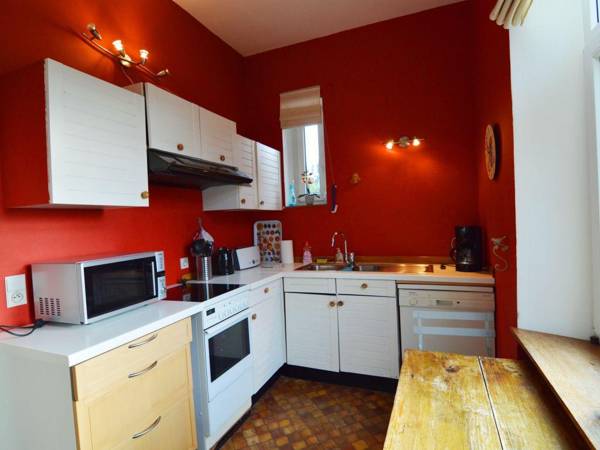 Beautifully renovated farmhouse with an enormous private garden.