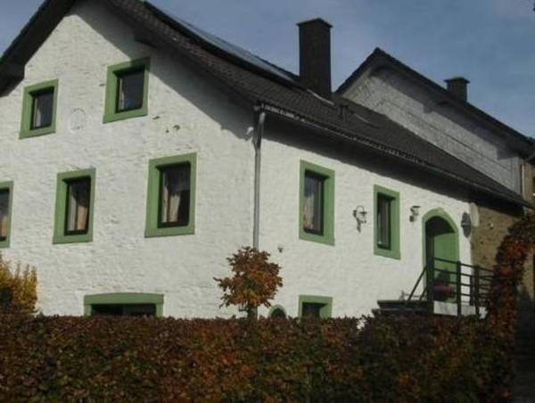 Lovely Holiday Home in Bütgenbach by the Lake