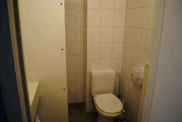 Charlie Rockets Youth Hostel