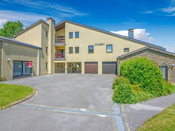 Alluring Holiday Home in Gros-Fays with Garden