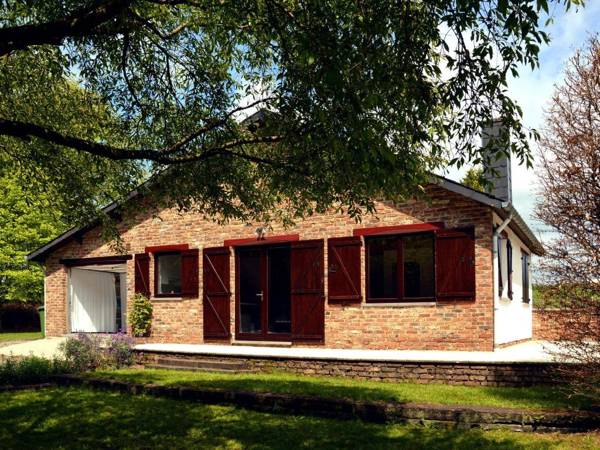 Cozy bungalow with large enclosed garden in the Western Ardennes
