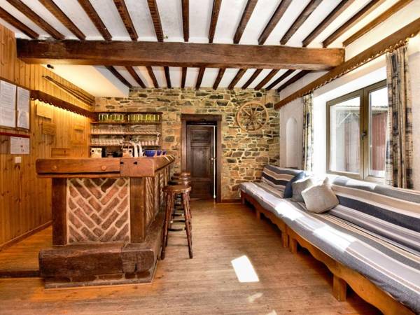 Lavish Holiday Home in Durbuy with Sauna