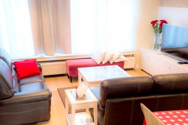 3 bedrooms house with city view and wifi at Jette