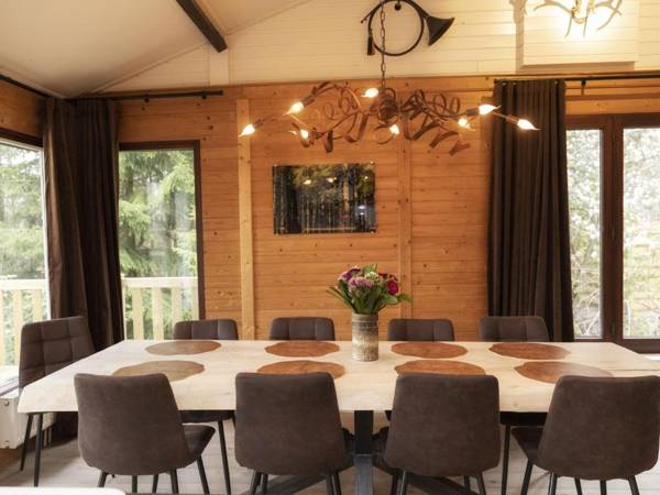 Cosy Chalet in Odeigne with Jacuzzi