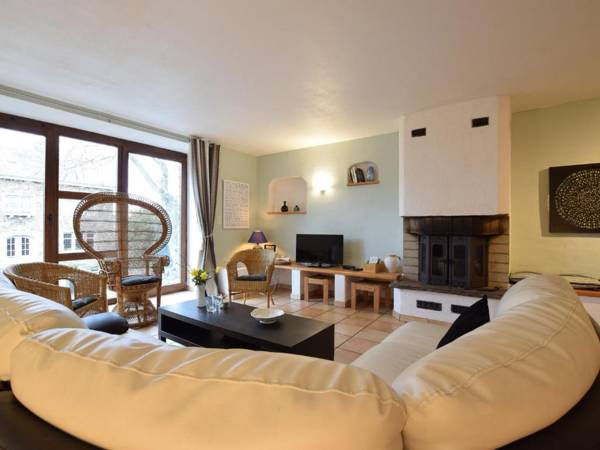 Former farmhouse in a quiet village in the Upper Ardennes