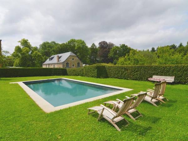 Gite with swimming pool situated in wonderful castle grounds in Gesves