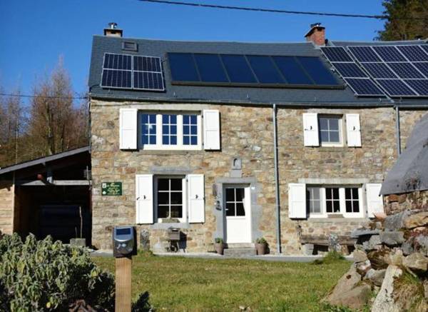 4 bedrooms house with sauna enclosed garden and wifi at Viroinval