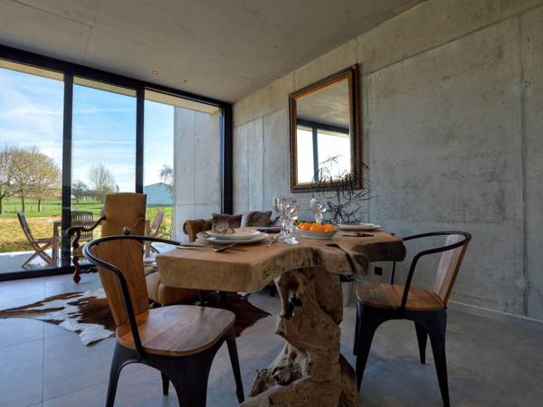 Modern and refined loft in magnificent countryside 20km from Maastricht