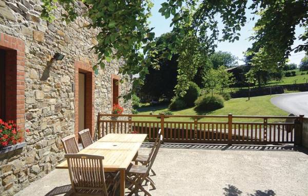 Apartment Haut-Fays with a Fireplace 218