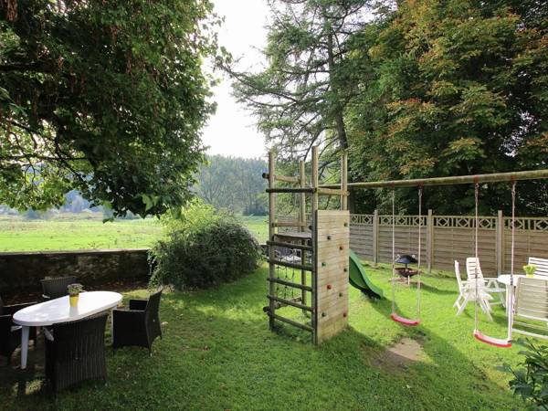 Splendid Mansion in Bastogne with Fenced Garden