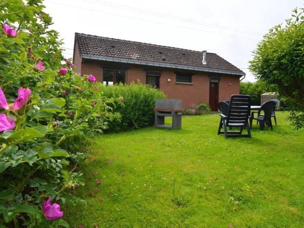 Pleasant Holiday Home in Froidchapelle with Garden