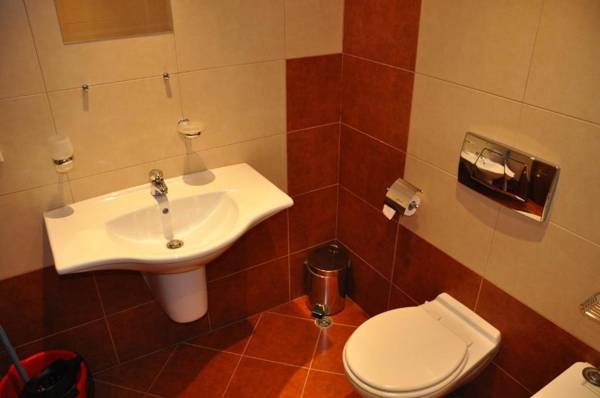 PM Services Royal Plaza Apartments