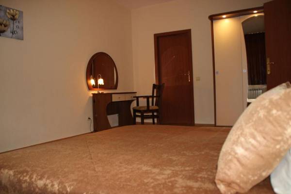 PM Services Flora Apartments