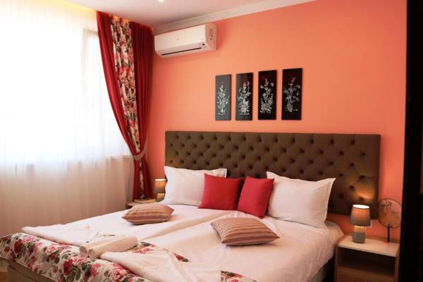 Sea Port CELEBRITY Apartment - Lets4Holiday