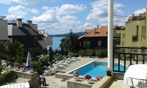 Apartments Elinor Budjaka