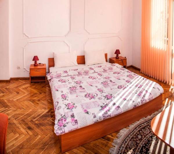 Sofia Apartment in House 8 boulevard Hristo Botev