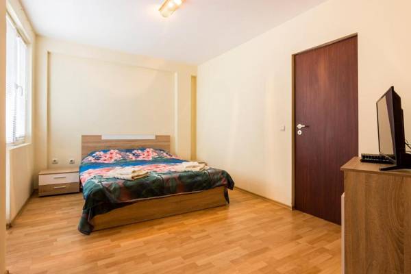 Ibar Apartment & Garage