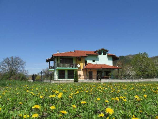 Pri Orehite Guesthouse