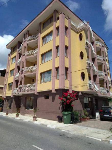 Family Hotel Denica