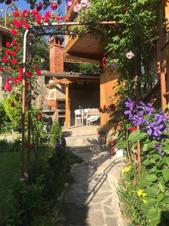 Guest House Roden Dom