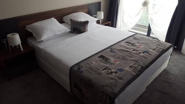 Hotel Novel City