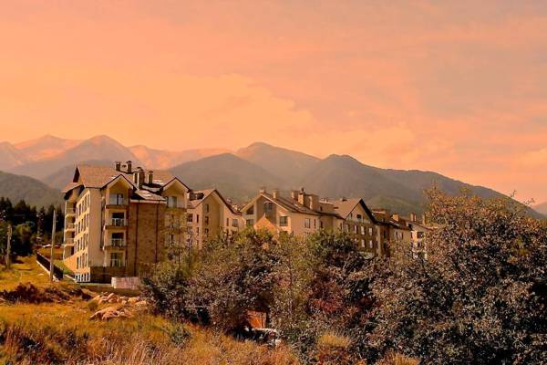 Saint George Palace Aparthotel