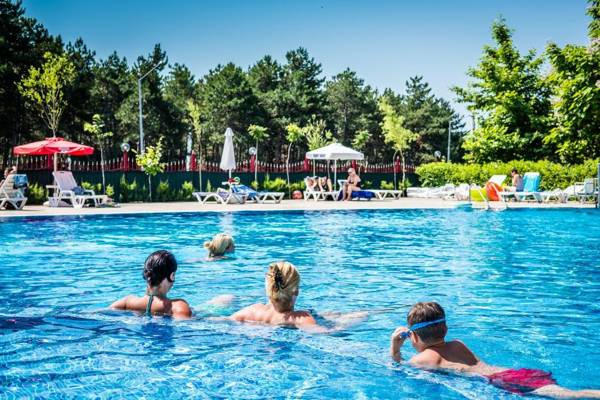 Green Fort Noks Apartments