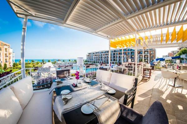 Premier Fort Cuisine - Full Board