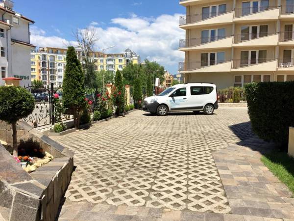 Complex Sands Holiday Apartments