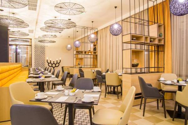 ROYAL BEACH HOTEL apartment