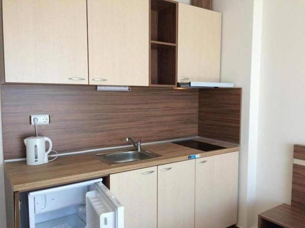 Flower Street provides accommodations with free Wifi air conditioning