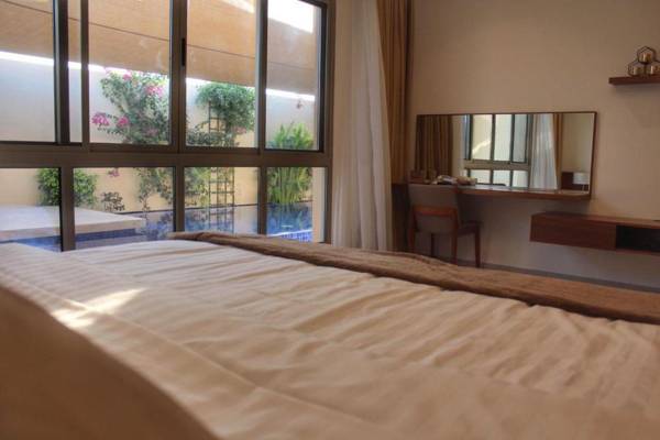Jaw Resort & Spa