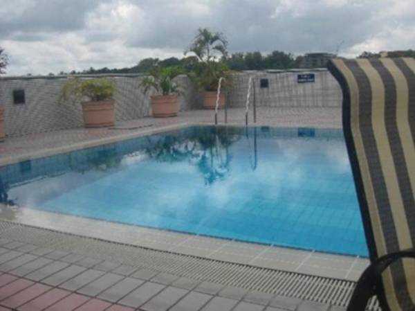 The Centrepoint Hotel