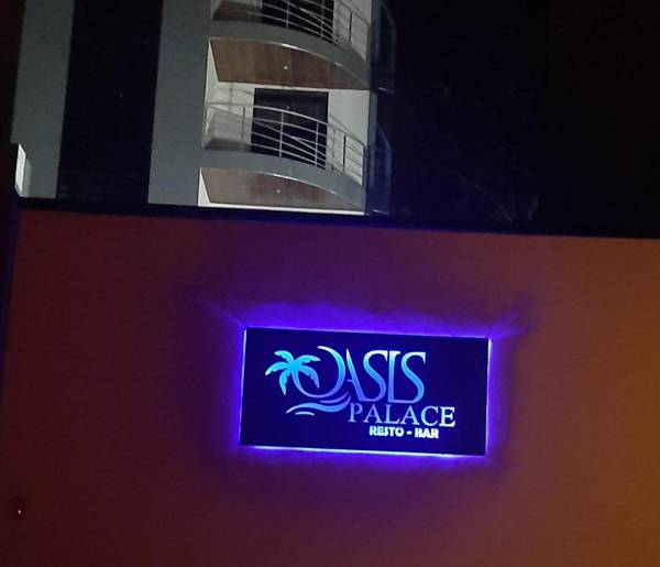 Hostal Oasis Palace