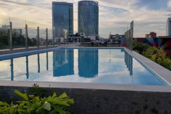 Monoambiente de Lujo en Zona Premium Equipetrol