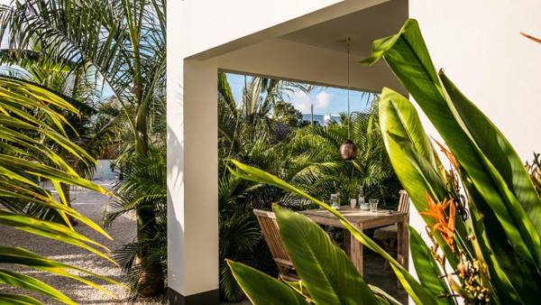 BEACHES ocean view apartments Bonaire