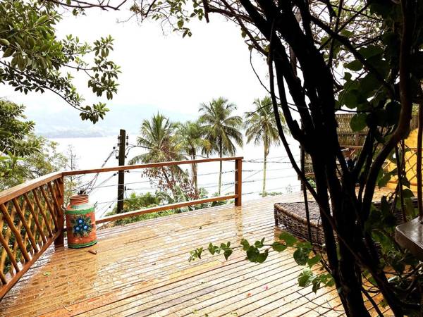 Refúgio na natureza com vista espetacular em Ilhabela
